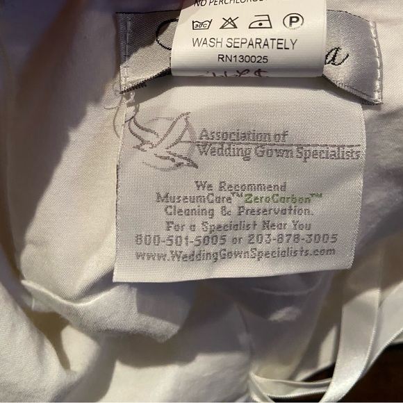 Ivory gown by Carafina Size 8 NWT - Picture 11 of 16